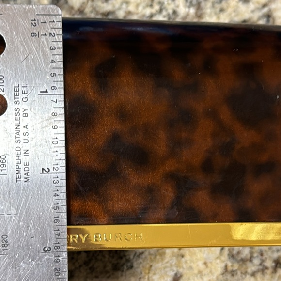 Tory Burch Leopard Print Glossy Triangular Large SunglassCase/ Clutch - Picture 10 of 10